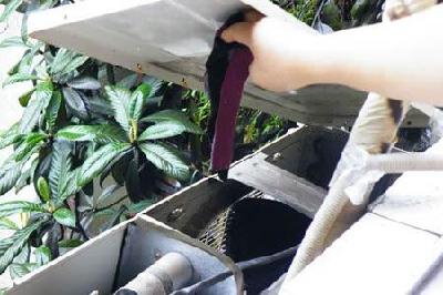 空调厂家:你们协商了,我们可以帮忙移位 房产中介:房东不解决...