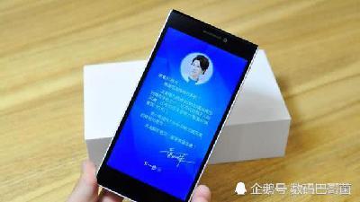 董明珠的大金手机:奇葩开机画面、强制员工使用、三代长得像红米