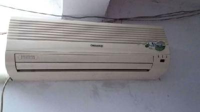 南宁市东葛路大金空调加氟维修厂家